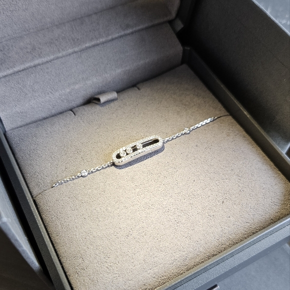 Messika Baby Move white gold and diamond pavé bracelet - Picture 4 of 10